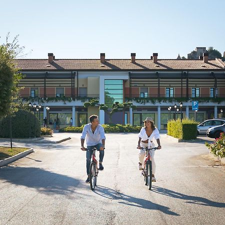Domus Hotel 바뇰리델트리뇨 외부 사진