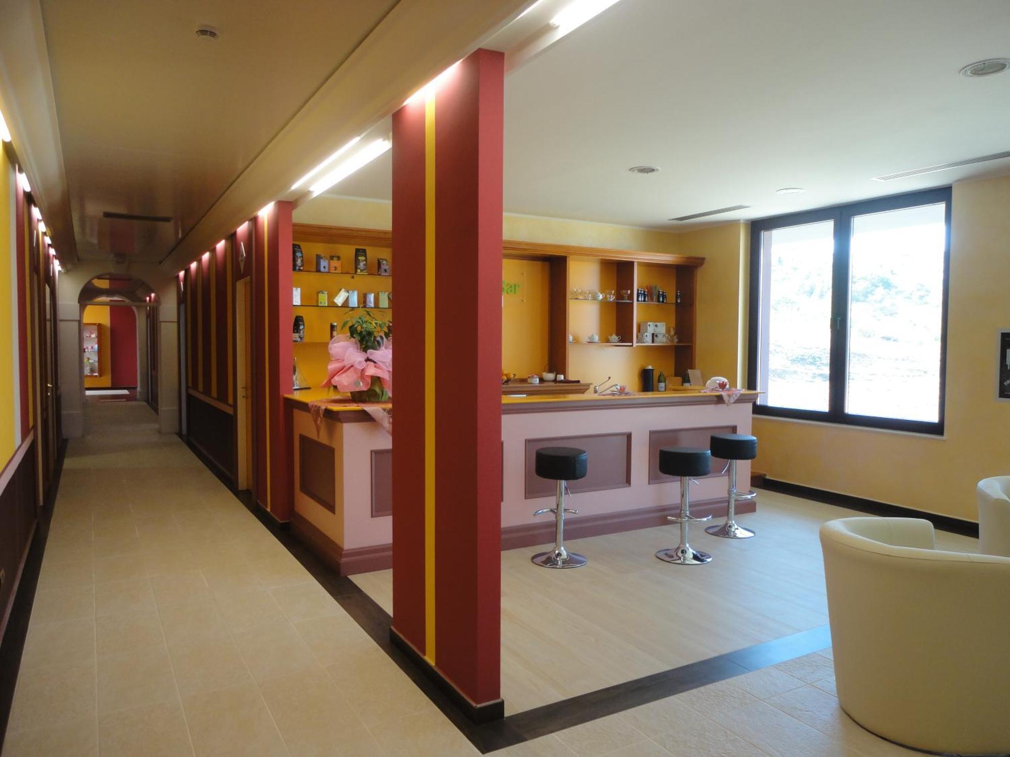 Domus Hotel 바뇰리델트리뇨 외부 사진